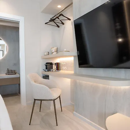 Pensión Double A Luxury 4*