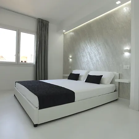 Pensión Double A Luxury 4*