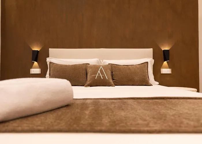 Double A Luxury אולביה