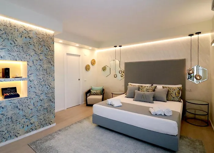 Double A Luxury אולביה