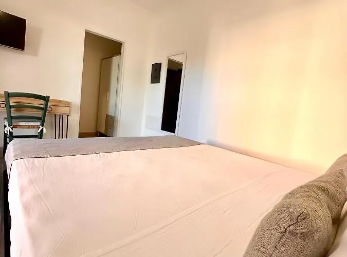 Double A Luxury בית הארחה אולביה