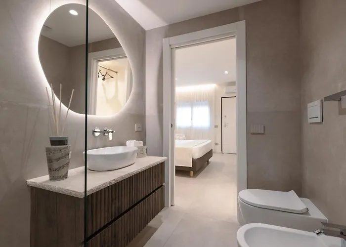 Double A Luxury אולביה