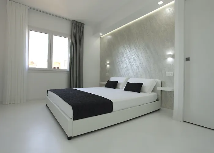 בית הארחה Double A Luxury 4*